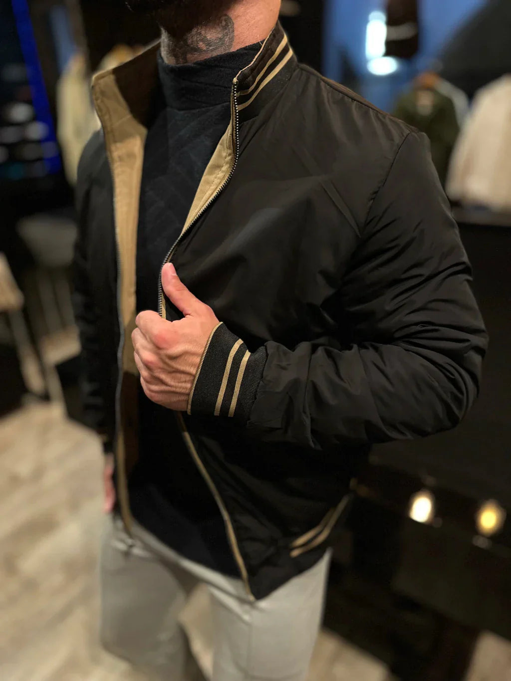 JAQUETA PREMIUM CASUAL REVERSIVEL CAQUI/PRETA